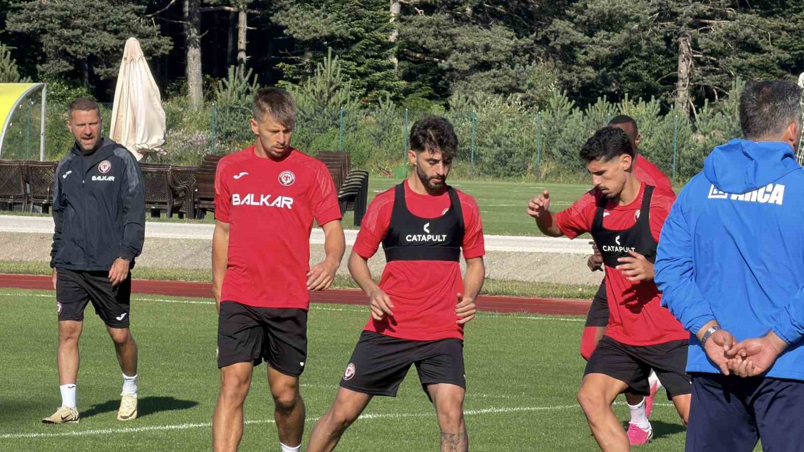 Ylber Ramadani: "Galatasaray deplasmanından puan ya da puanlar ile döneceğimize inanıyorum"