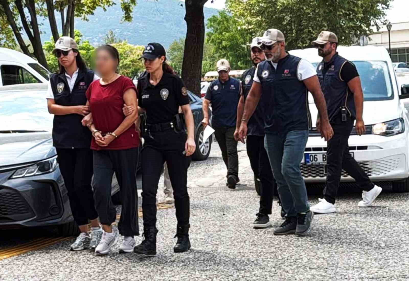 Darbeci FETÖ’cü Burkay Karatepe’nin ablası adliyeye sevk edildi