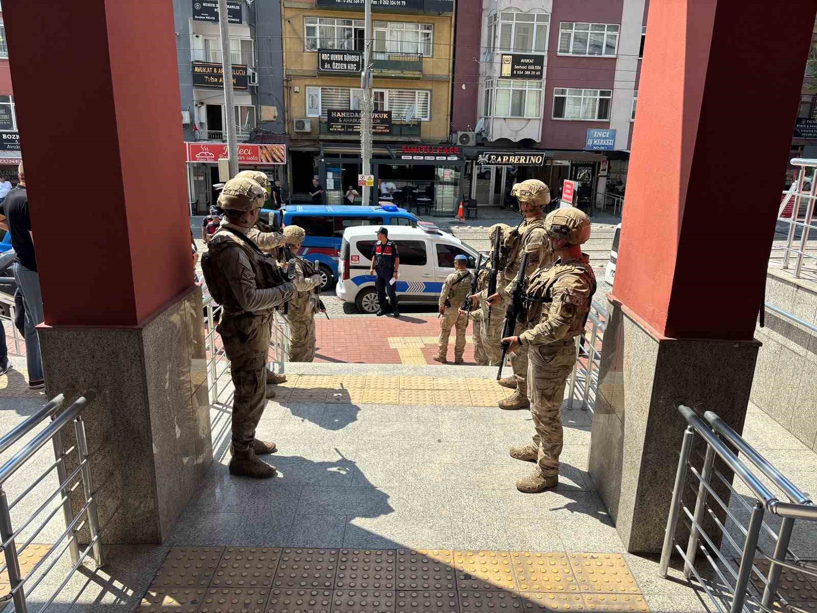 Yunanistan’a kaçarken yakalanmıştı, adliyeye sevk edildi