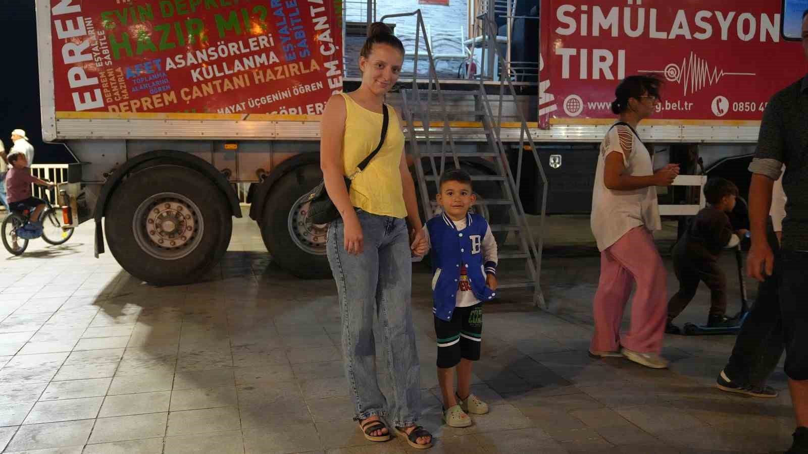 Mürefte depreminin yıldönümünde deprem eğitimi