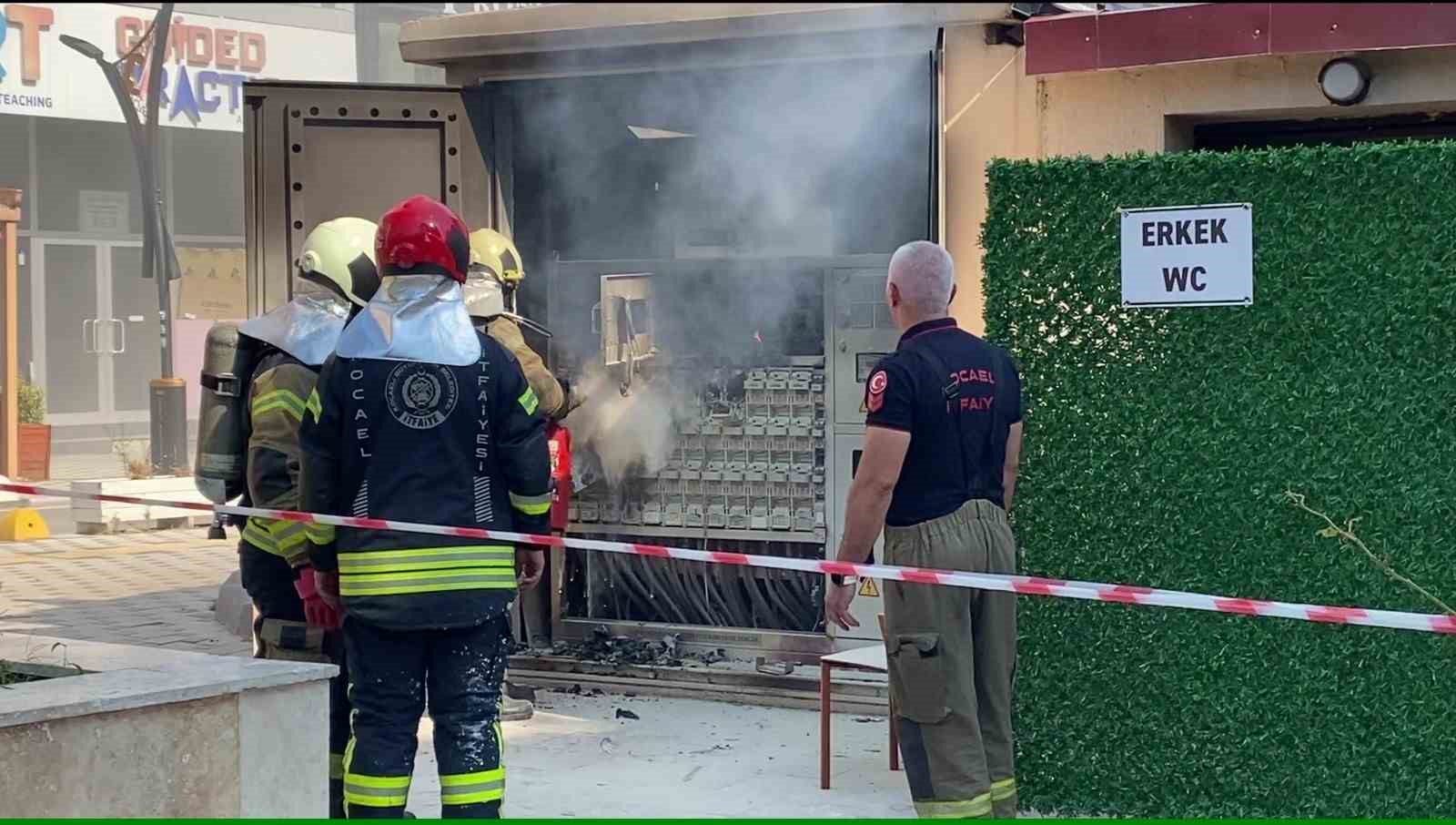 İzmit merkezde elektrik panosu yangını