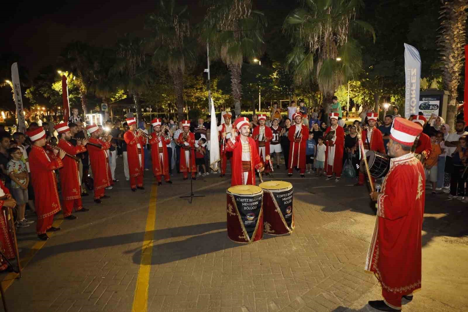 Körfez’de yaz akşamları mehteran ve "Hababam Sınıfı" ile renklendi