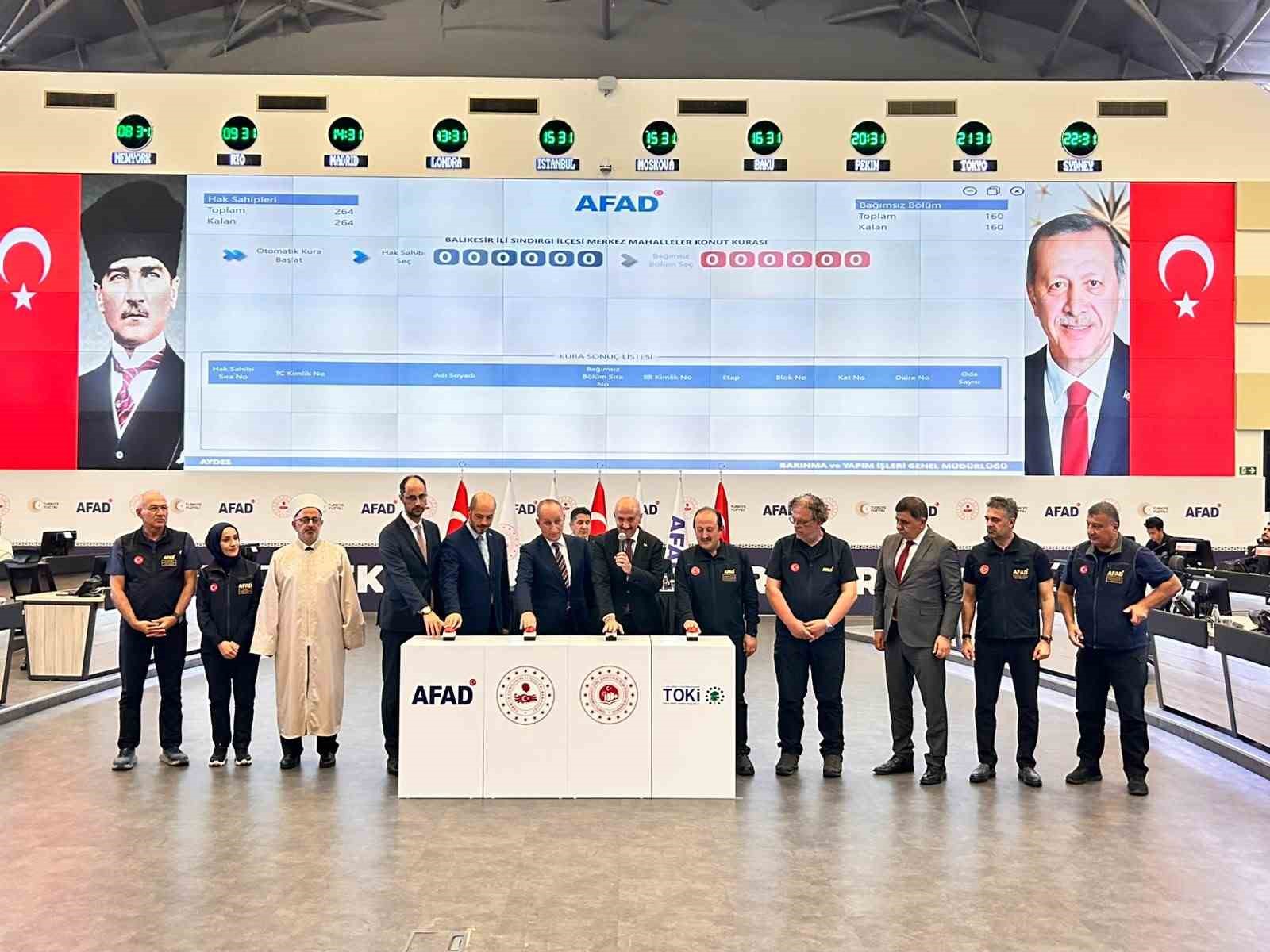 AFAD Başkanı Pehlivan: "Konutların Sındırgılı hemşerilerimize hayırlı olmasını diliyorum"