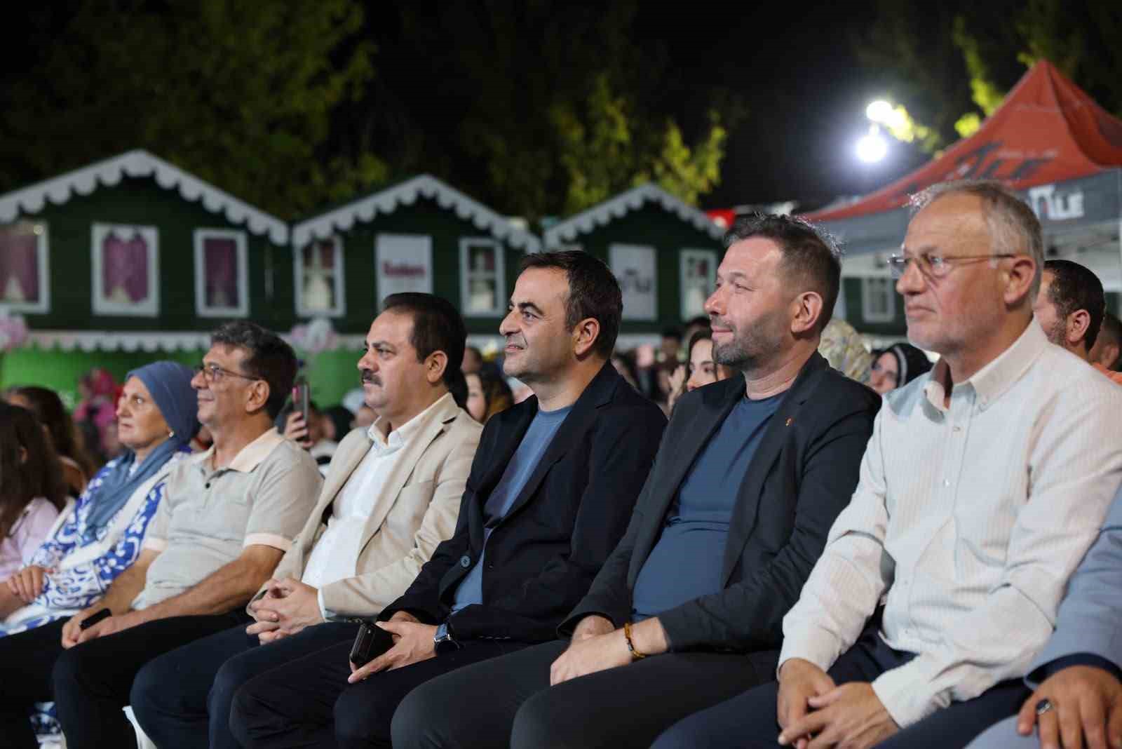 Kadın eli değdi, Başiskele’de emek festivale dönüştü