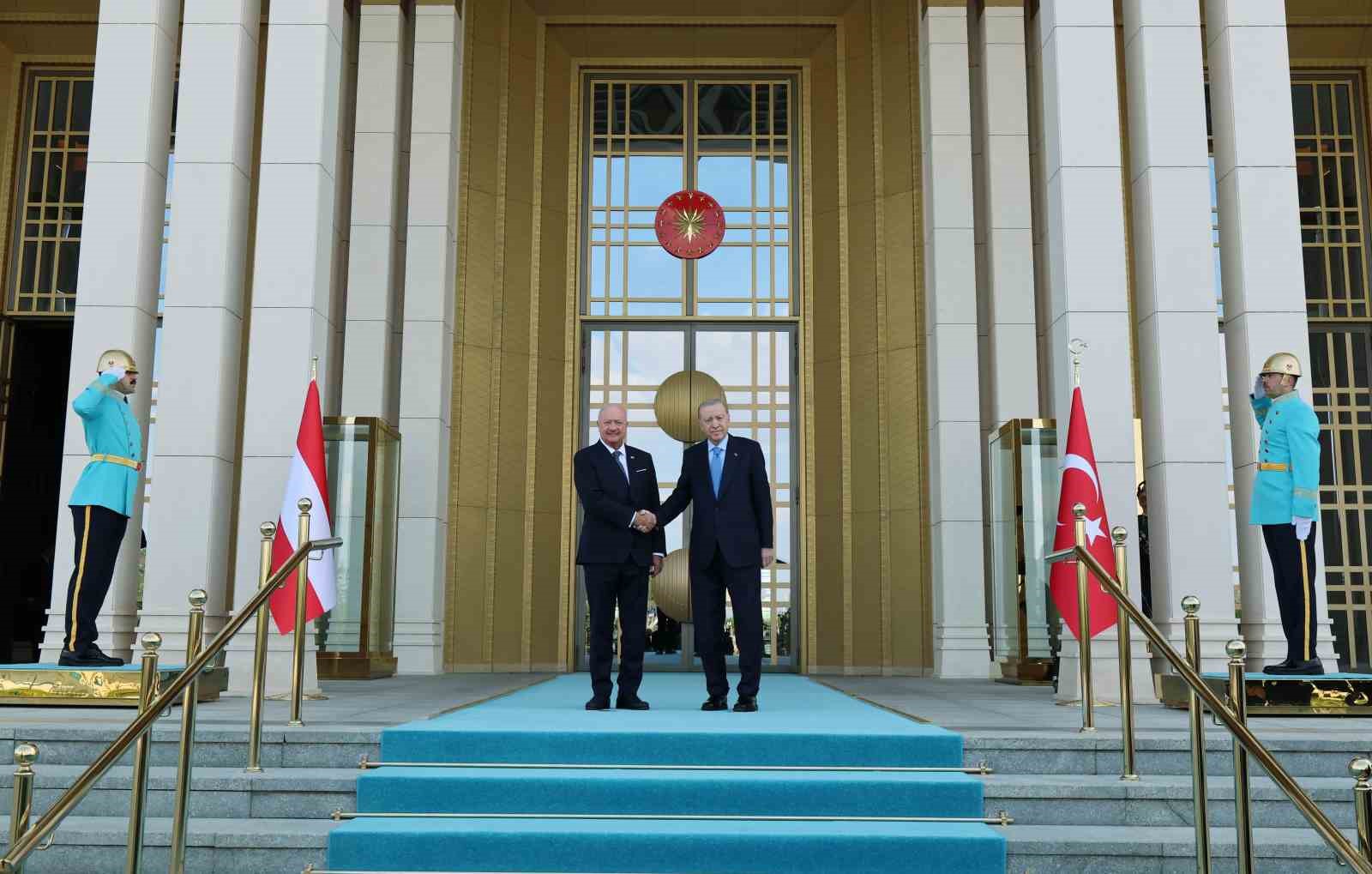 Cumhurbaşkanı Erdoğan, Avusturya Şansölyesi Christian Stocker’i törenle karşıladı