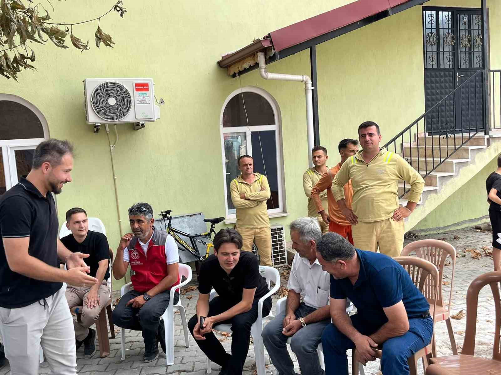 Seydikemer’de yangında hayvanlarını kaybeden çiftçilere küçükbaş hayvan desteği