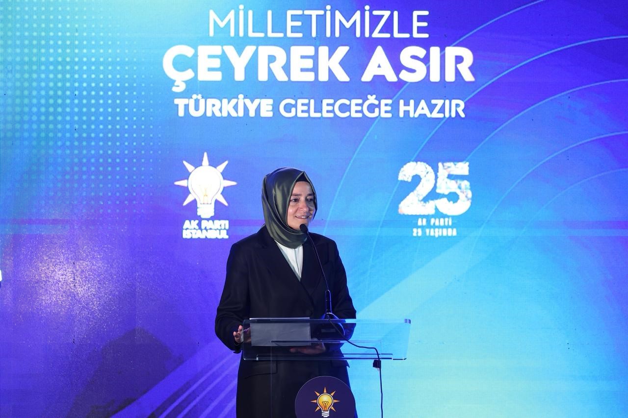AK Parti’nin 25. yılında ebediyete irtihal eden teşkilat mensupları dualarla anıldı