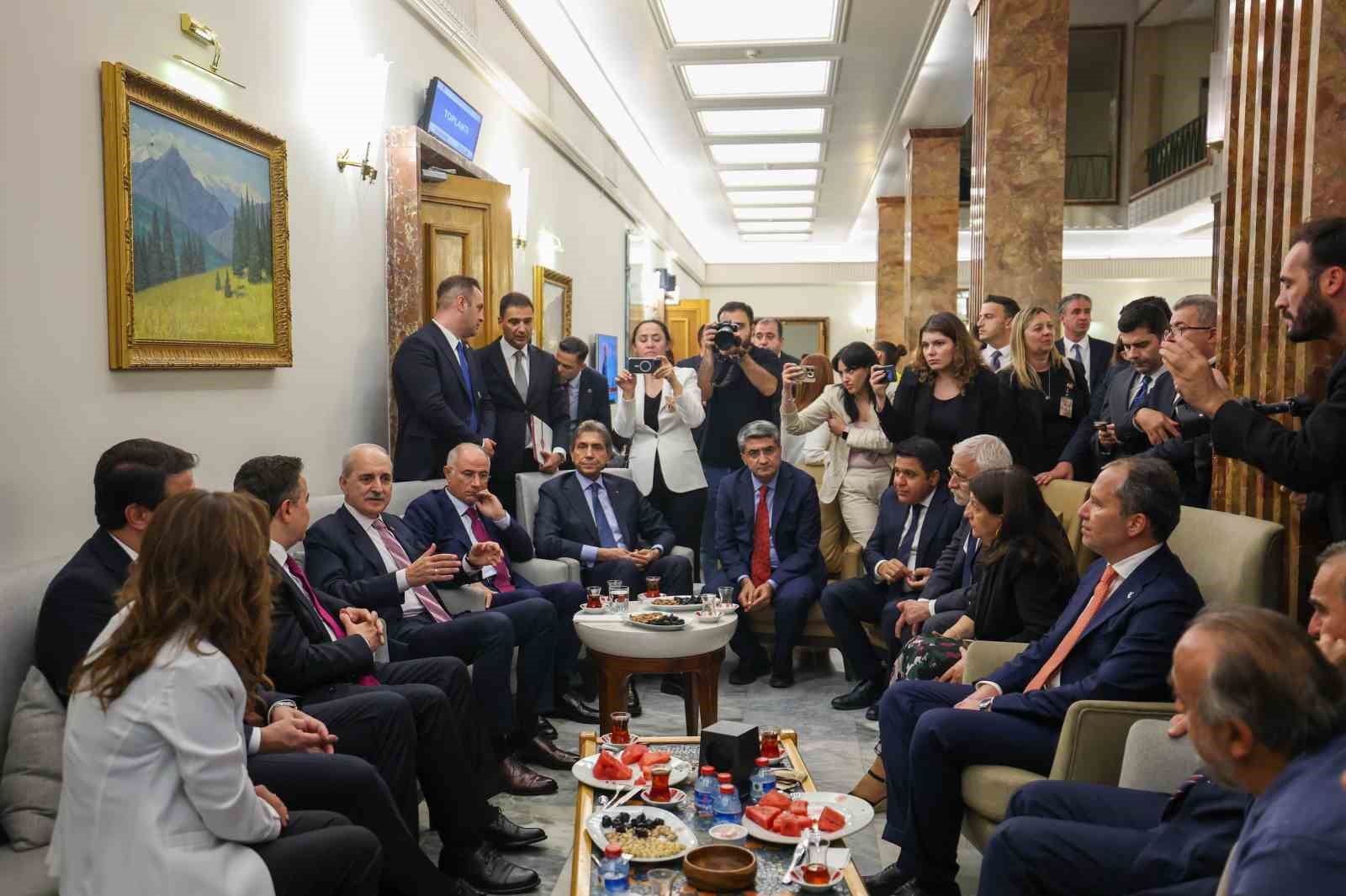 TBMM Başkanı Kurtulmuş’tan kulis ziyareti