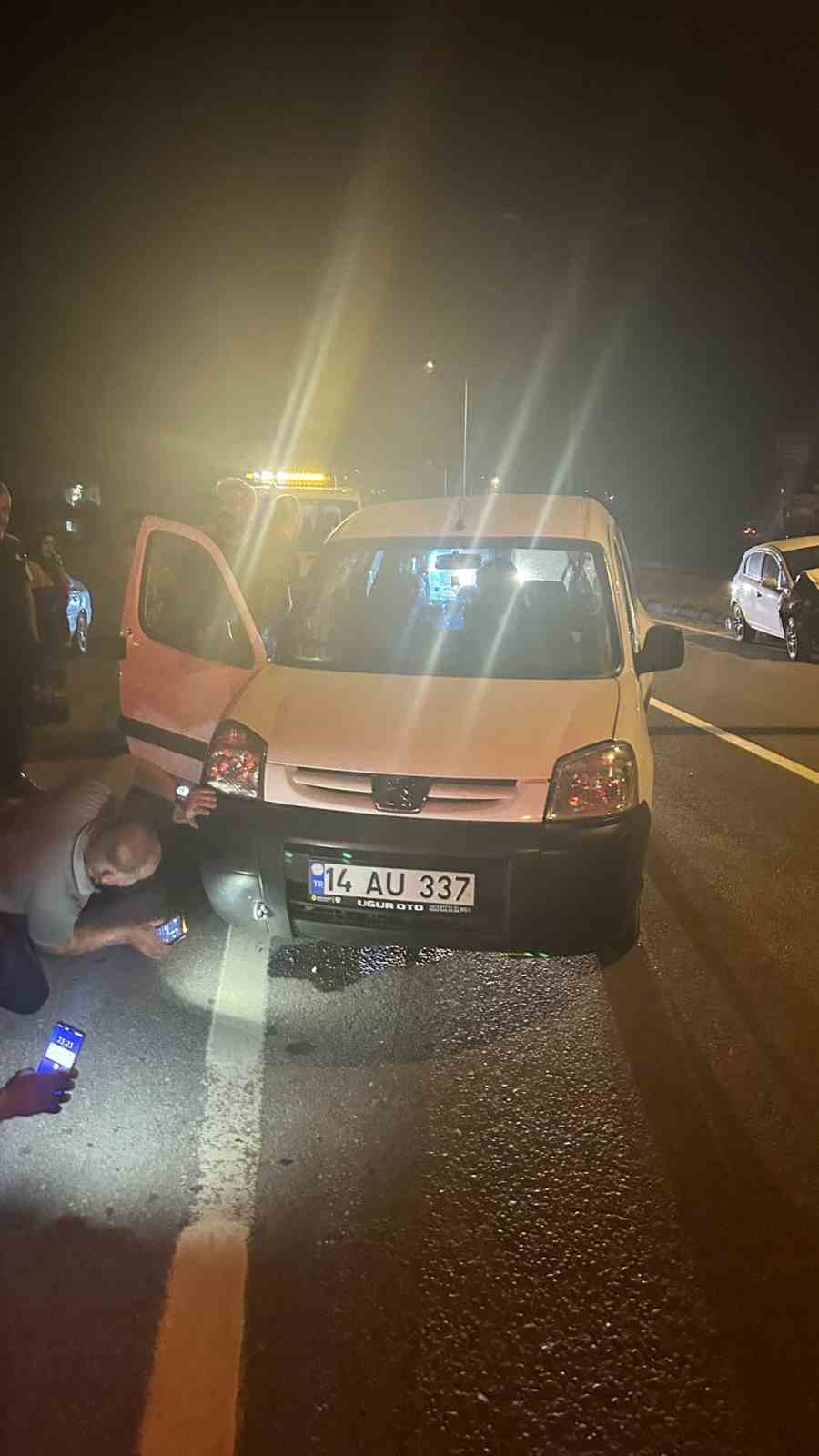 Bolu’da otomobil ile hafif ticari araç çarpıştı: 2 yaralı