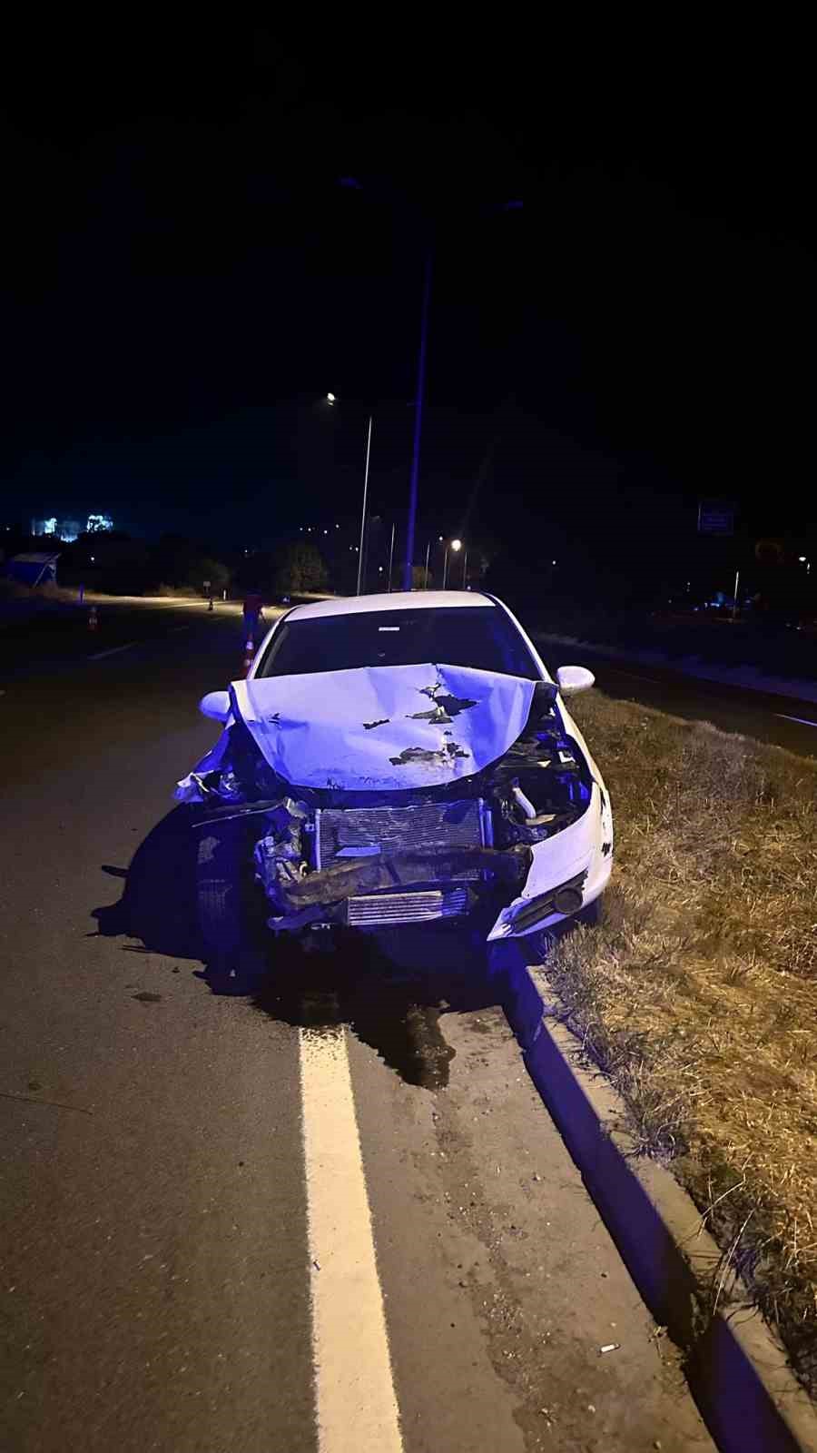 Bolu’da otomobil ile hafif ticari araç çarpıştı: 2 yaralı