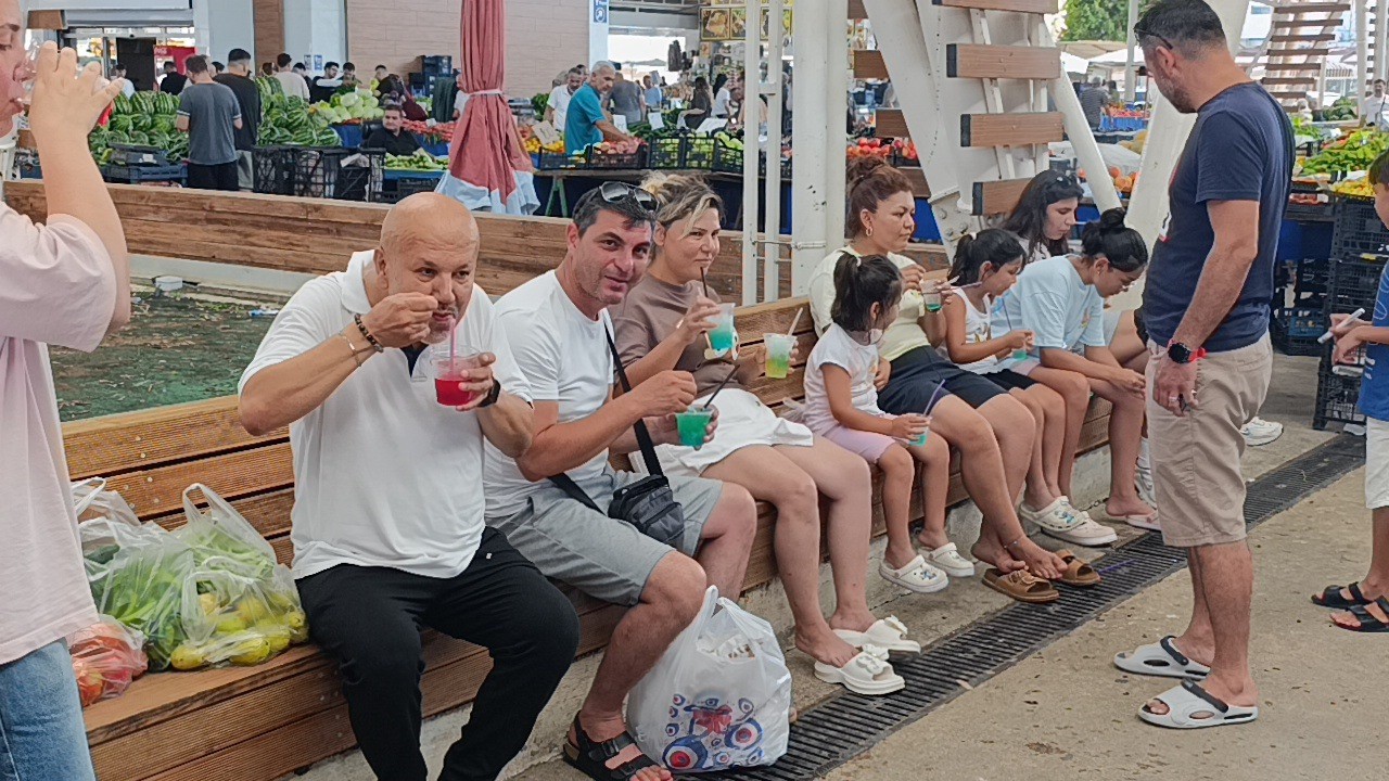 Torosların zirvesinden gelen karlarla serinliyorlar