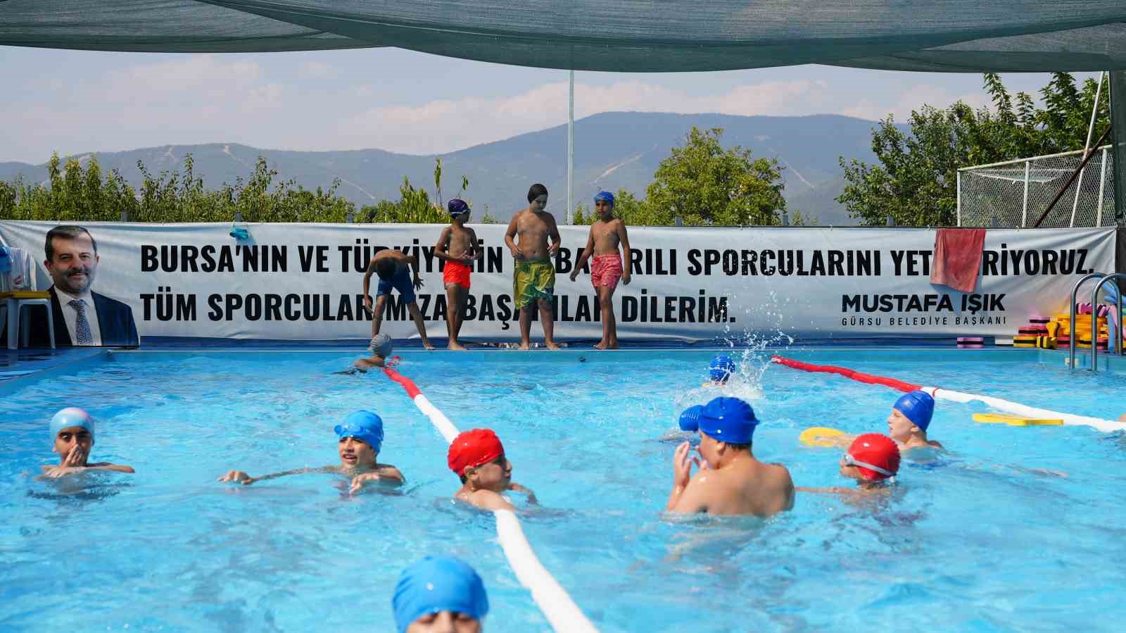 Gürsulu çocuklara ücretsiz yüzme kursu