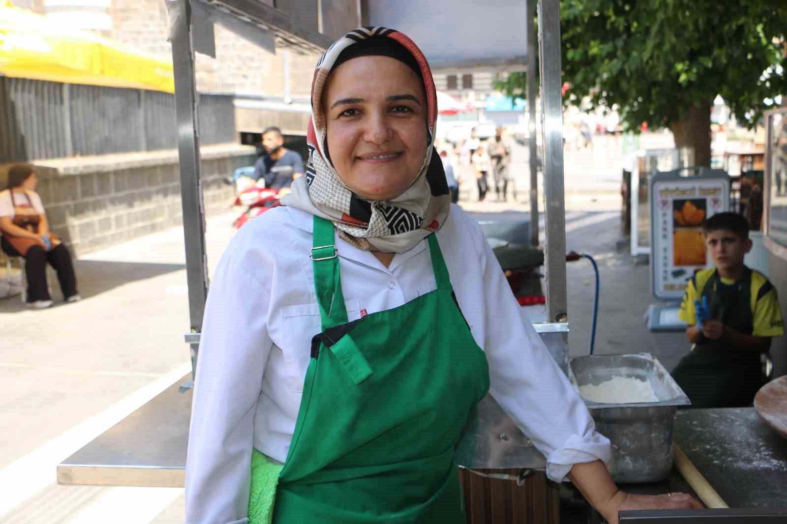 Gelin-görümce işbirliği düşman çatlatıyor