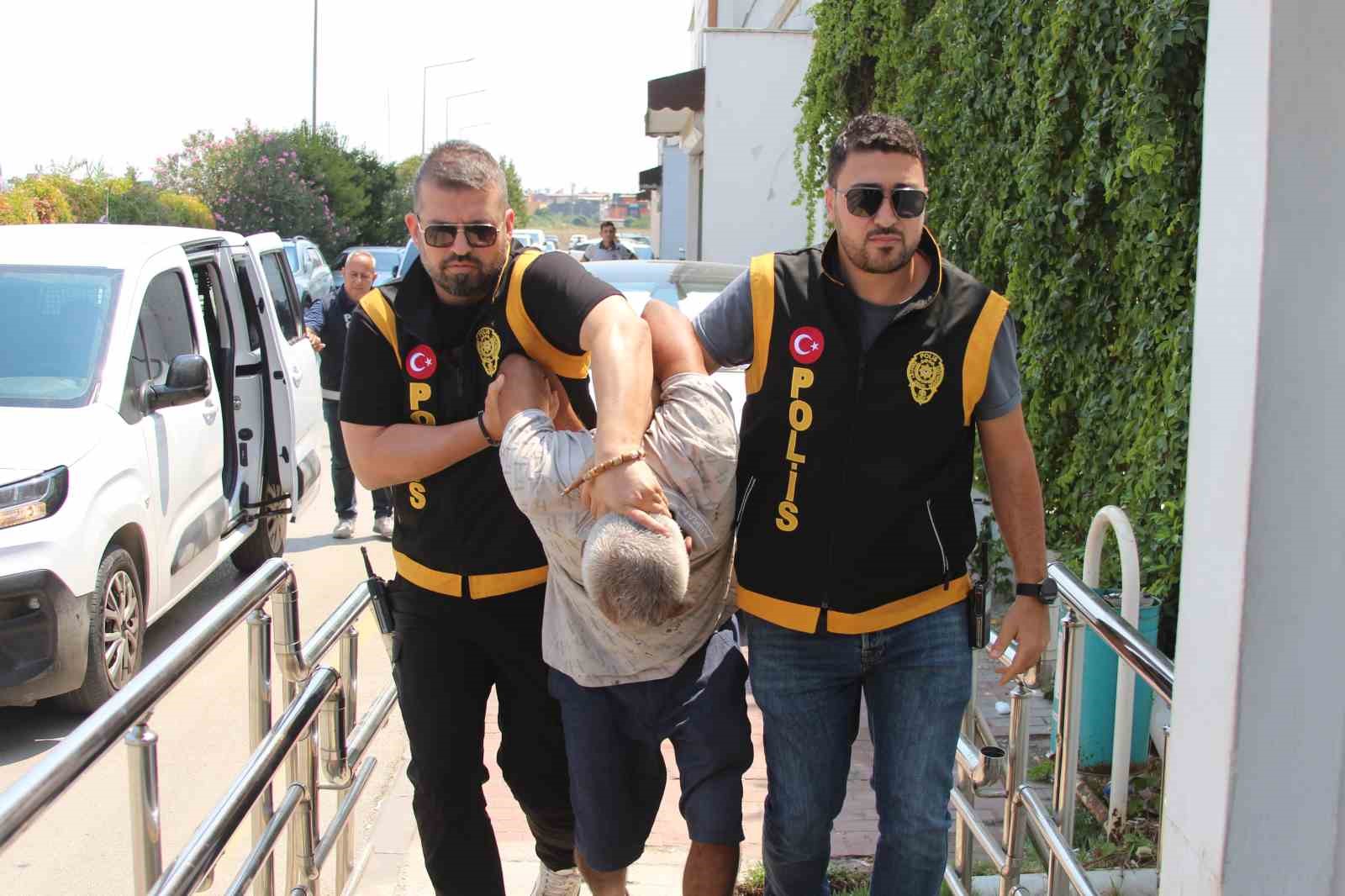 Eski eşini 8 yerinden bıçaklayan şüphelinin ifadesi pes dedirtti
