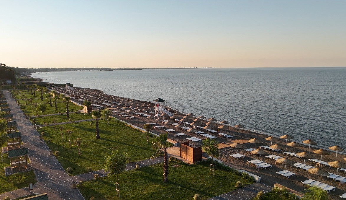 Karadeniz kıyısında doğayla iç içe yeni yaşam alanı: Miliç Kadınlar Plajı ve Havuzu hizmette