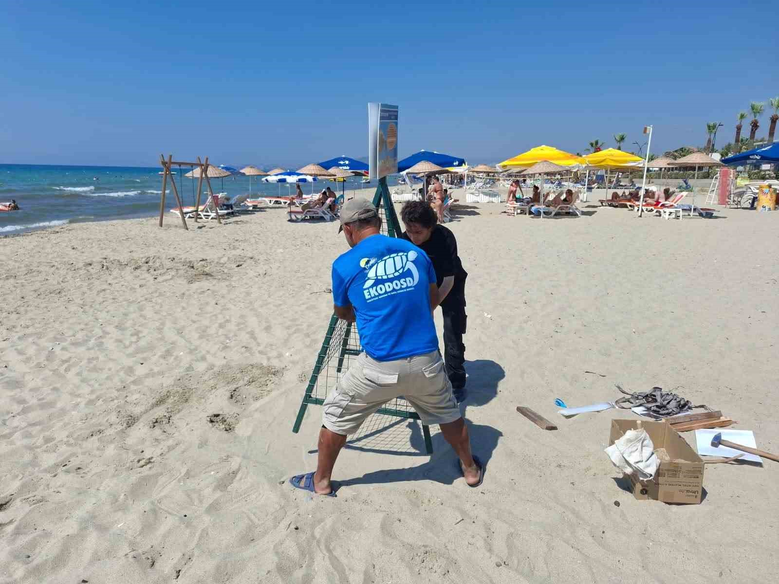 Caretta caretta’nın yuvası suyla doldu, 68 yumurta tek tek taşındı