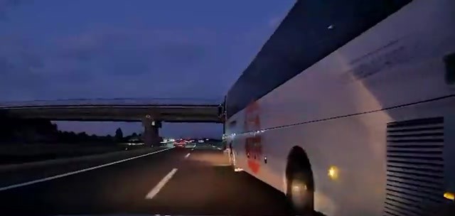 Bolu’da korku dolu anlar: Otobüs kaza yaptırdı, ailenin çığlıkları kameraya yansıdı