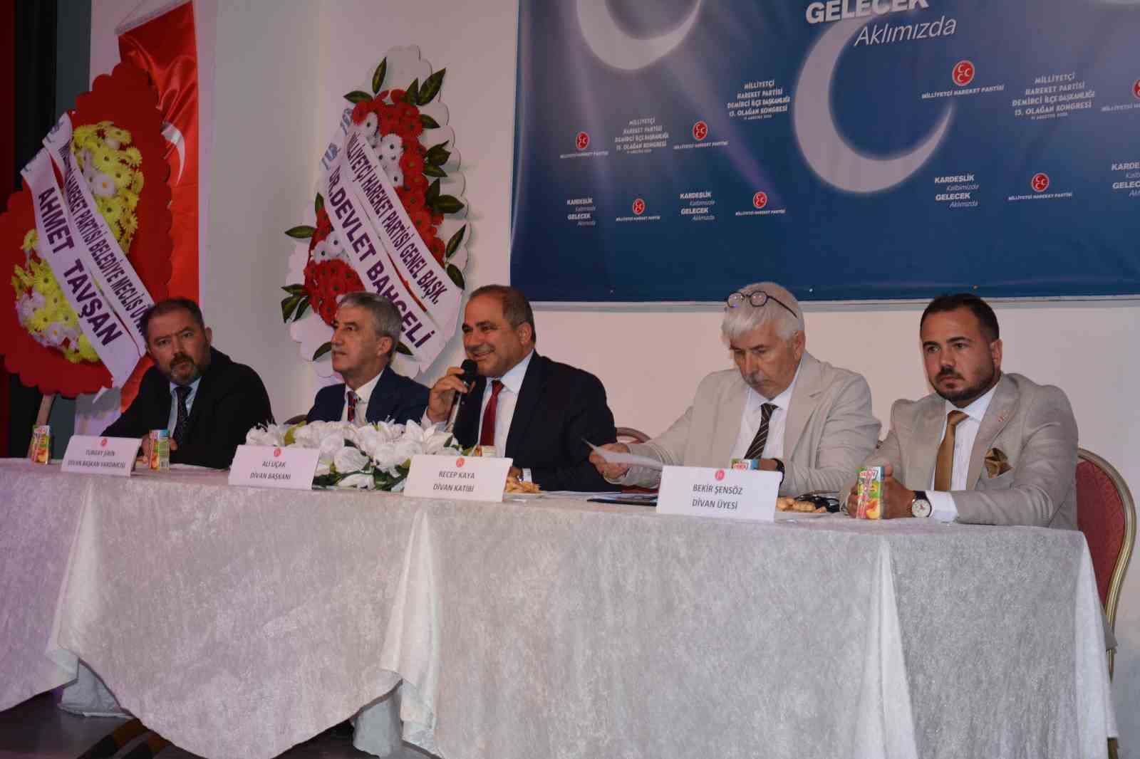 MHP Demirci İlçe Başkanlığına Veysel Çınar seçildi