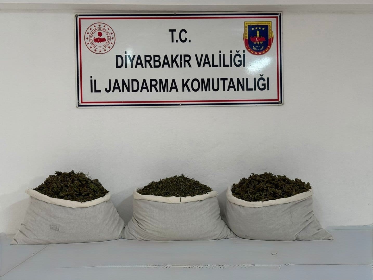 Diyarbakır’da 19 kilo esrar ele geçirildi