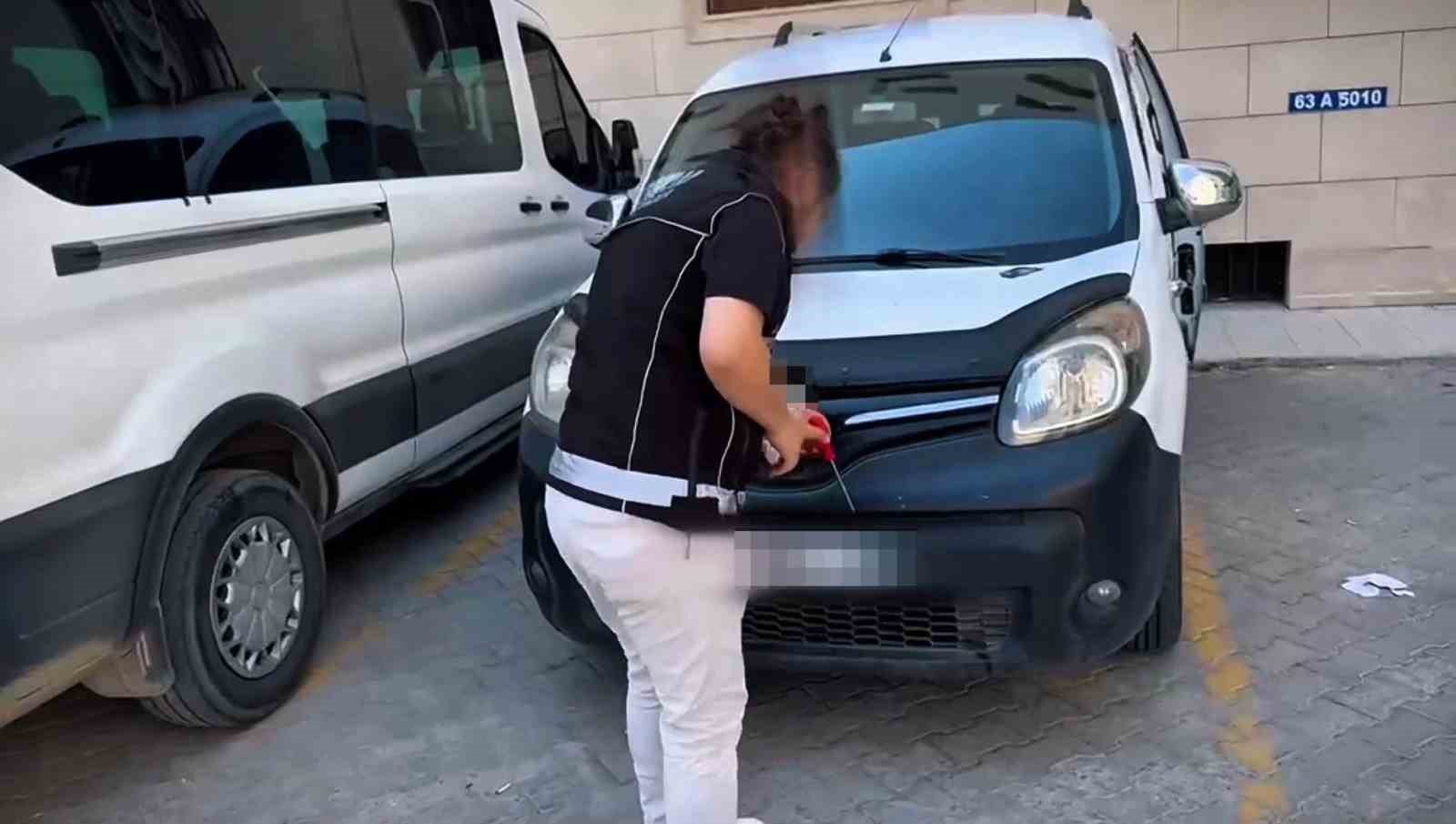 Şanlıurfa’da 3 milyon 550 bin lira değerinde gümrük kaçağı cep telefonu ele geçirildi