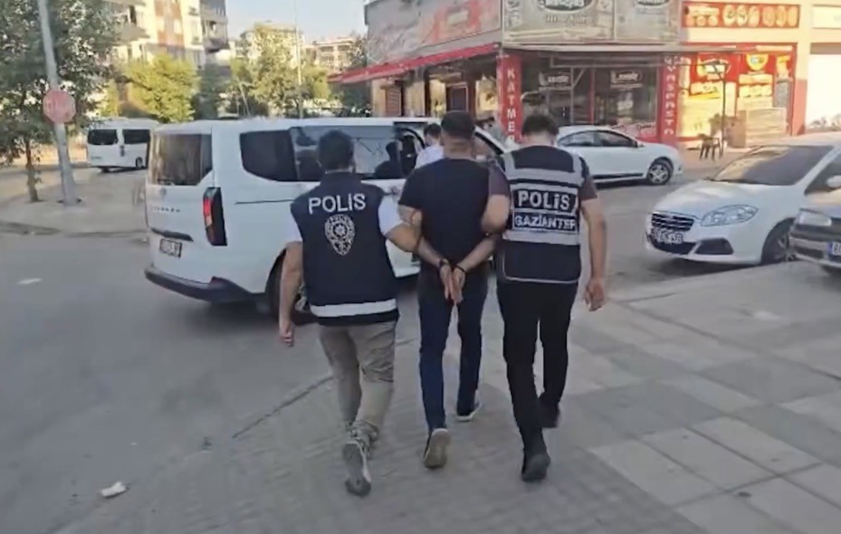 Gaziantep’te kesinleşmiş hapis cezasıyla aranan 23 şahıs yakalandı