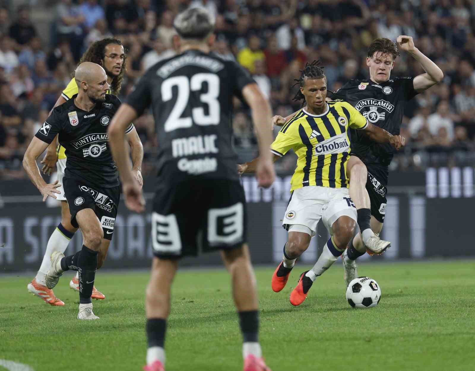 UEFA Şampiyonlar Ligi: Sturm Graz: 0 - Fenerbahçe: 0 (İlk yarı)