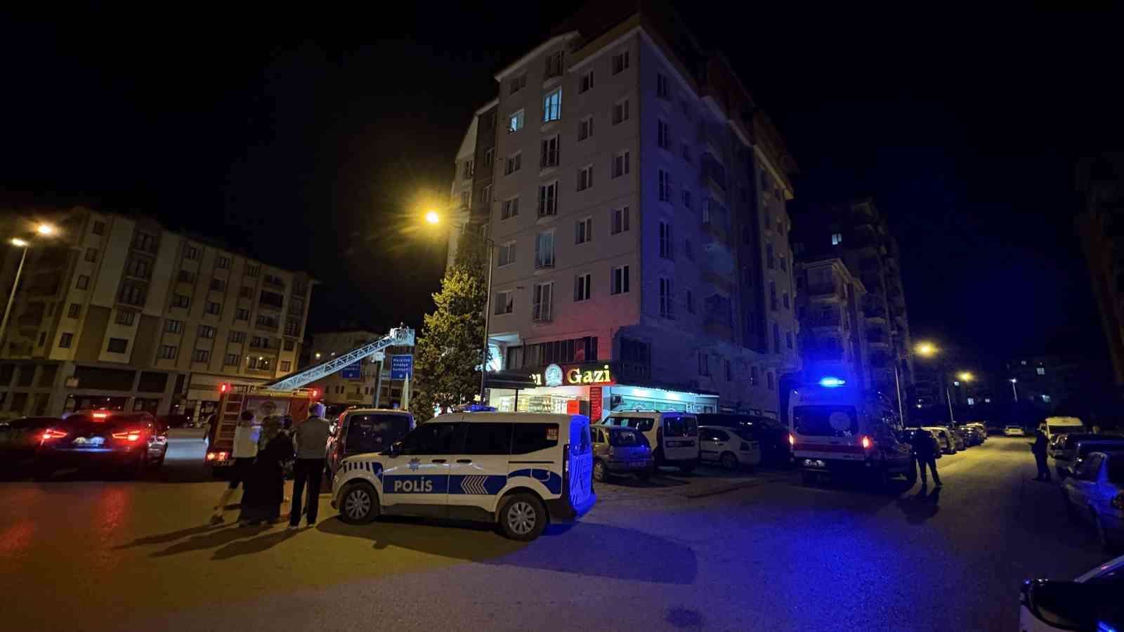 Çorum’da kötü koku ihbarı ekipleri harakete geçirdi: 52 yaşındaki adam evinde ölü bulundu