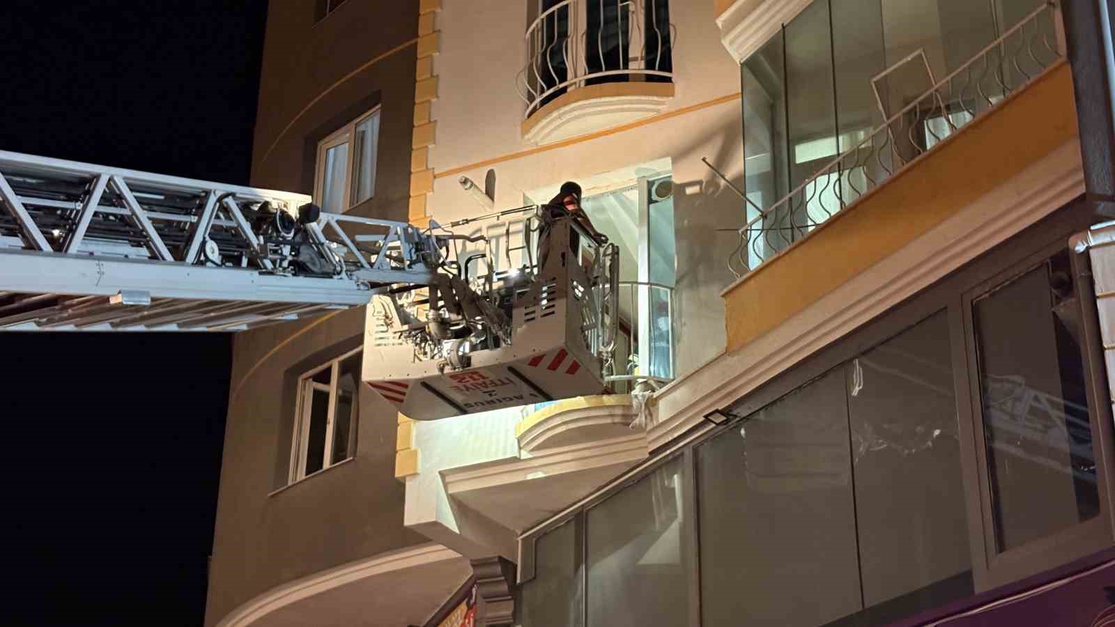 Çorum’da kötü koku ihbarı ekipleri harakete geçirdi: 52 yaşındaki adam evinde ölü bulundu