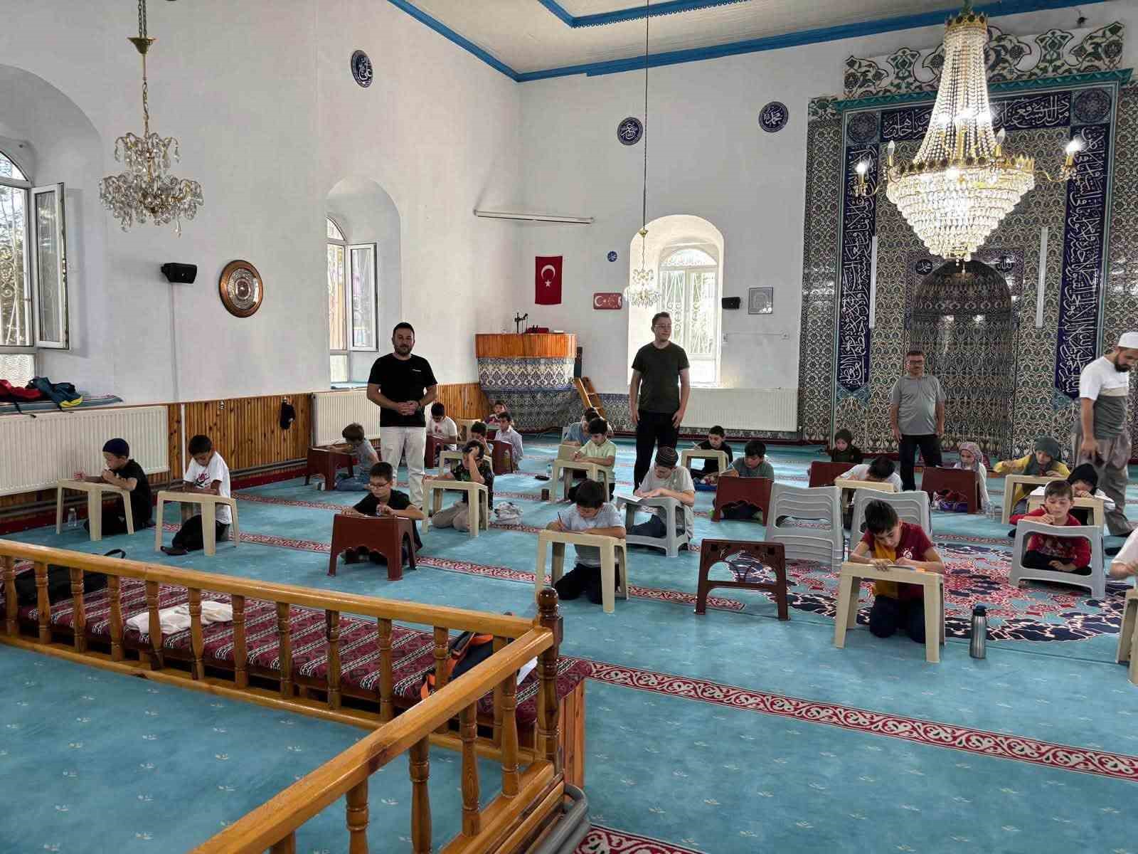 Dumlupınar’da Yaz Kur’an Kursu öğrencilerine Bilgi Birikim Sınavı