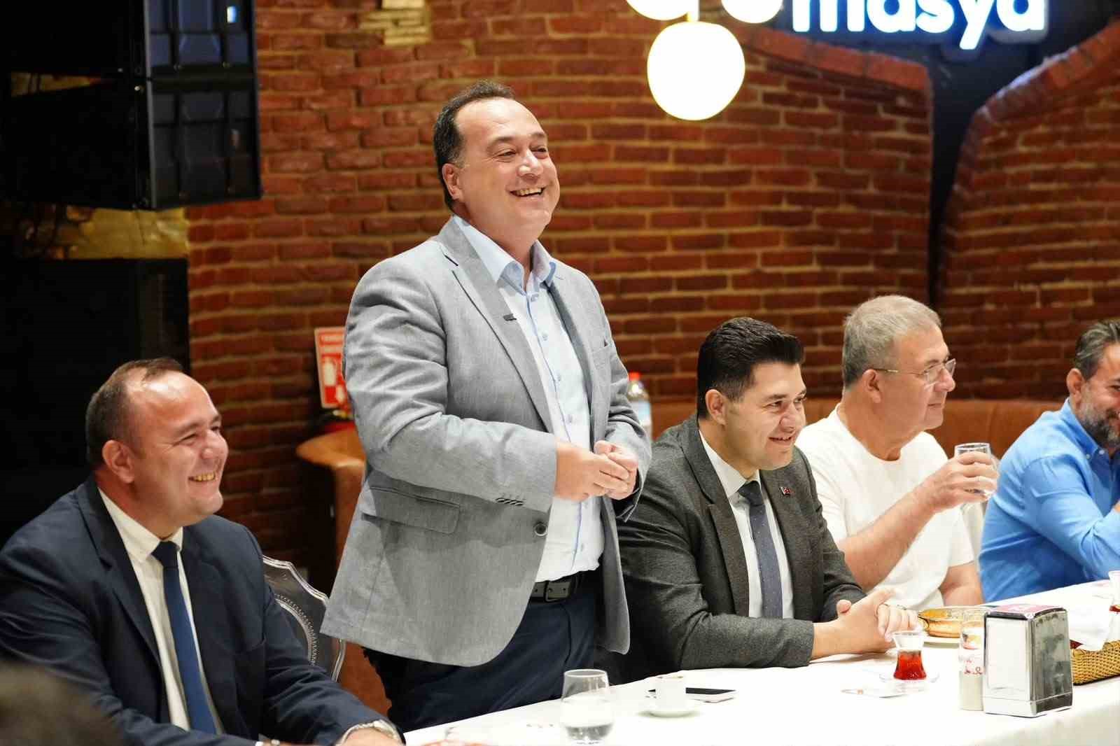 Başkan Dutlulu, voleybol ve hentbol takımlarıyla buluştu