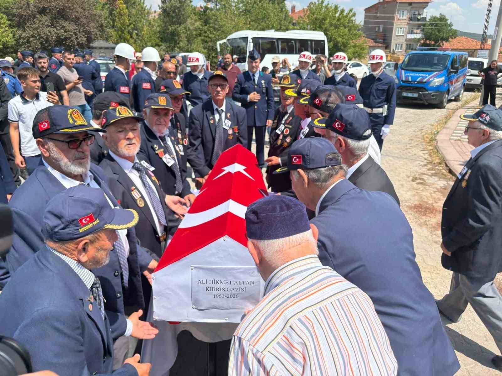 Kıbrıs Gazisi Ali Hikmet Altan son yolculuğuna uğurlandı