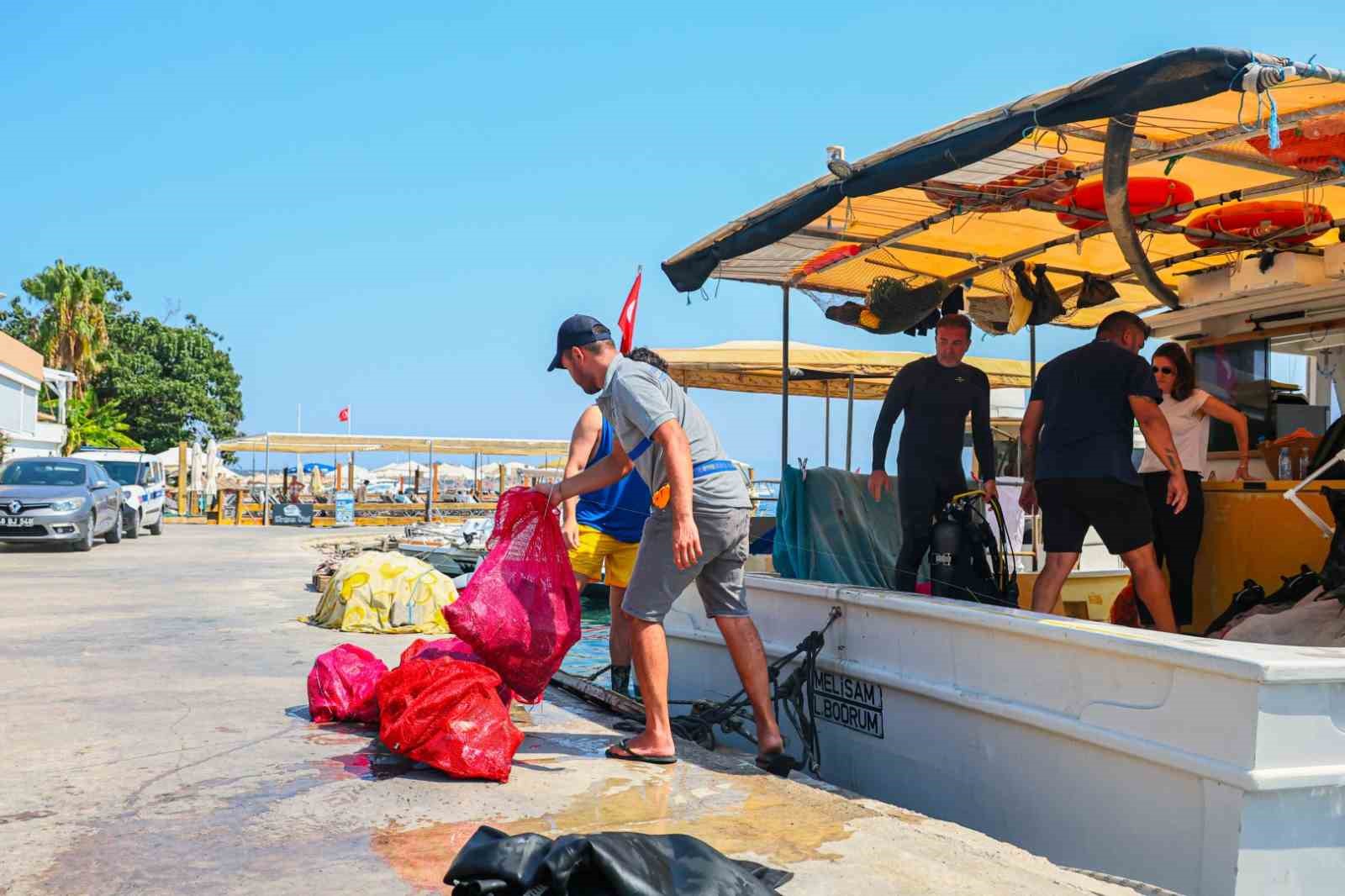 Gölköy’de deniz dibi temizliği