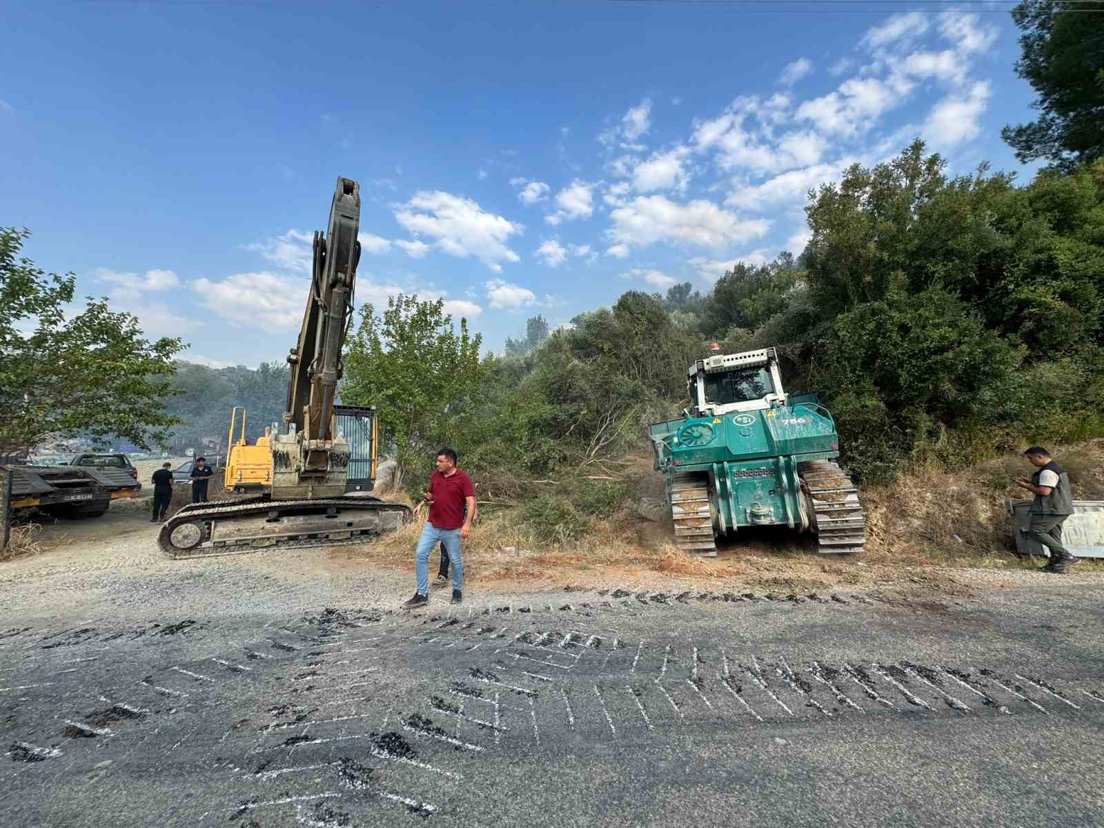 Seydikemer’de orman yangını kontrol altına alındı