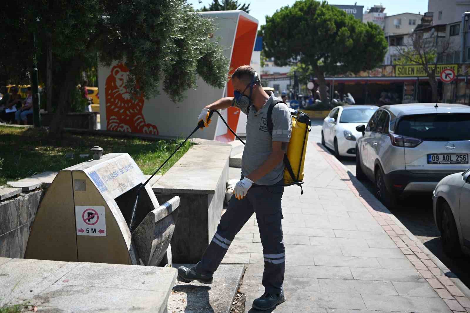 Kuşadası Belediyesi halk sağlığı için sahada