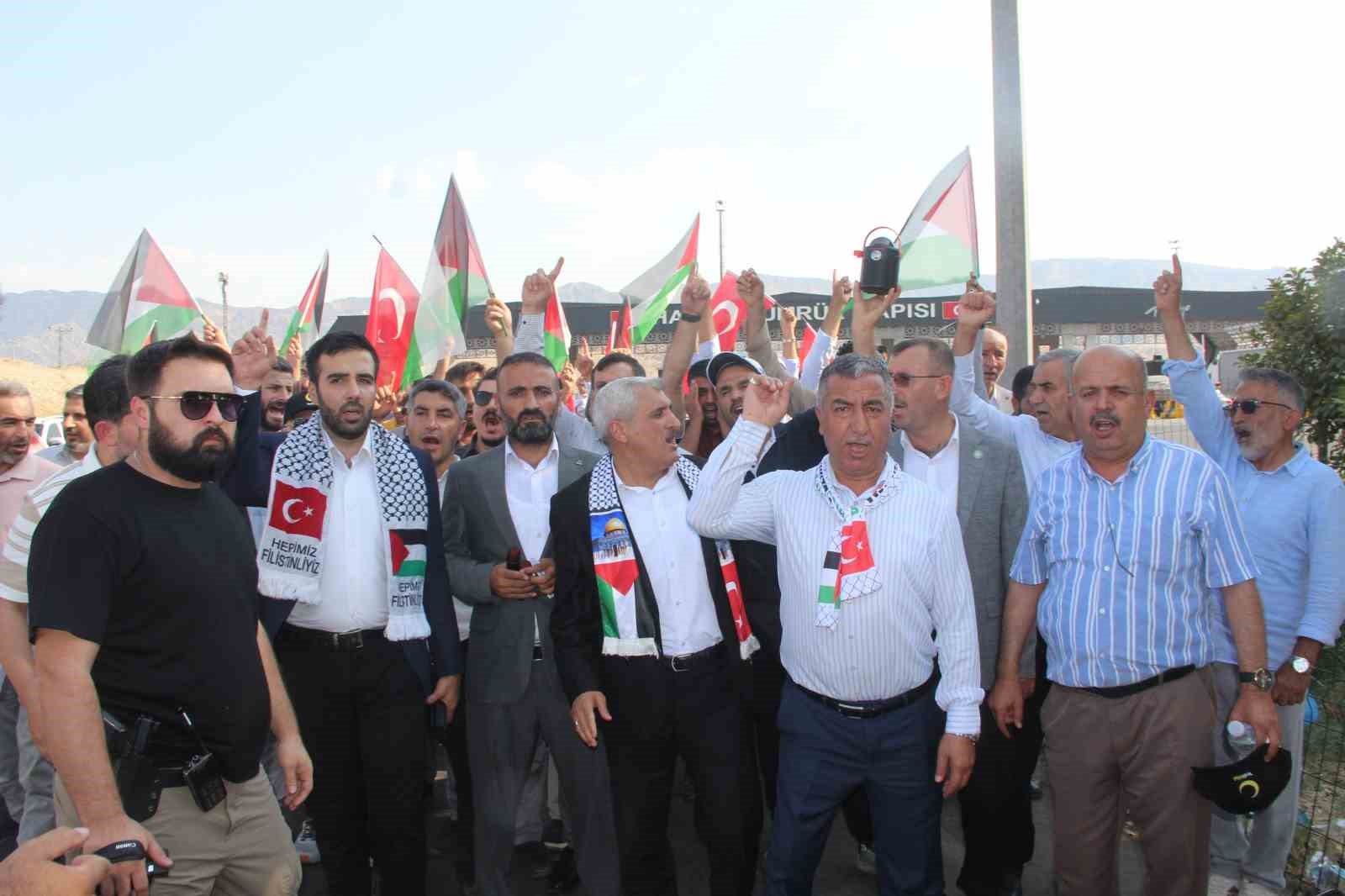 Filistin Konvoyu’nun Irak sınırında bekletilmesine tepki