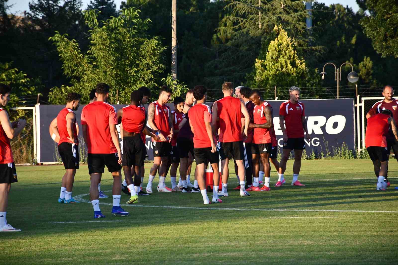 Kayserispor, Sivasspor maçı hazırlıklarına başladı