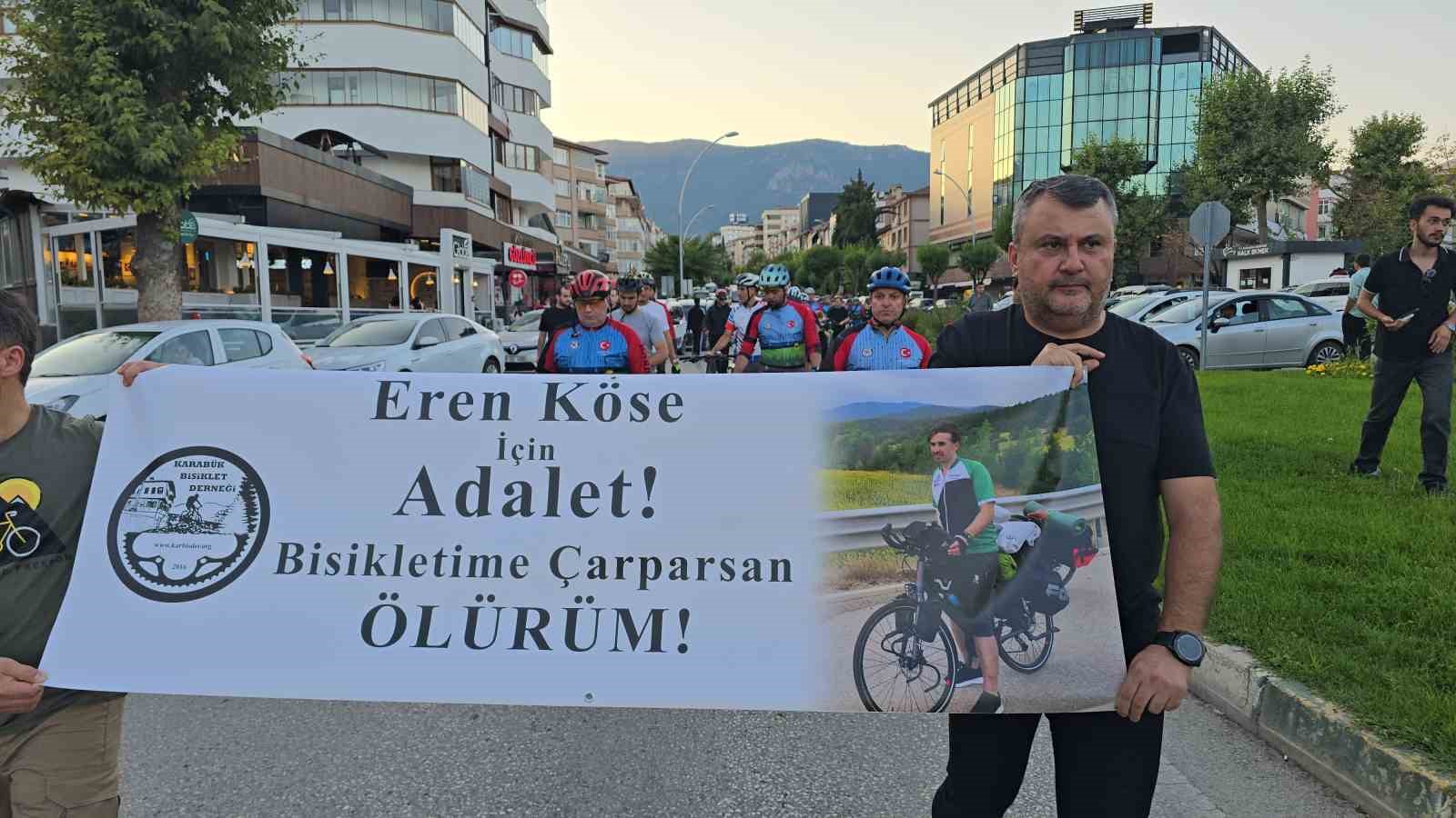 Otomobilin çarpması sonucu hayatını kaybeden bisiklet sürücüsü Eren Köse anıldı