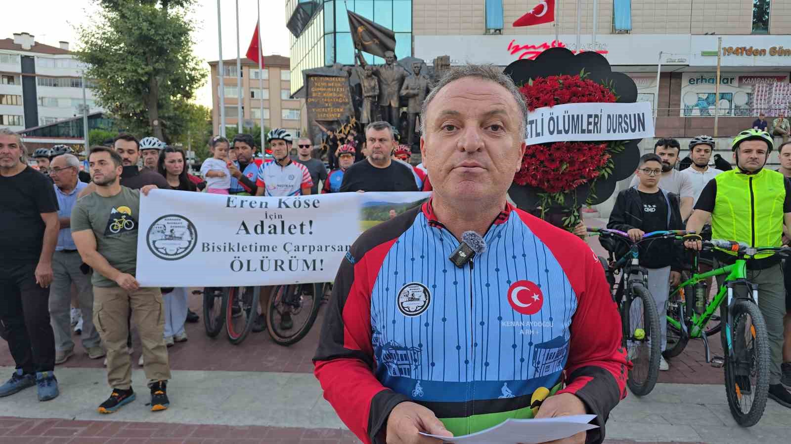 Otomobilin çarpması sonucu hayatını kaybeden bisiklet sürücüsü Eren Köse anıldı