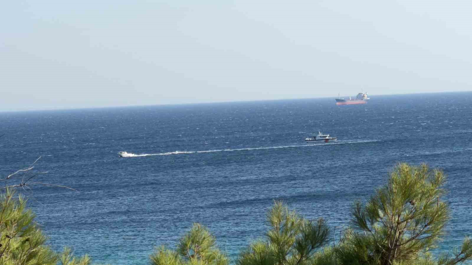 Bozcaada açıklarında kaybolan dalgıç için arama çalışmaları devam ediyor
