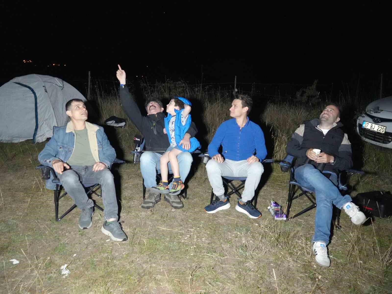 Kastamonu’da gökyüzü meraklıları Perseid meteor yağmurunu izledi