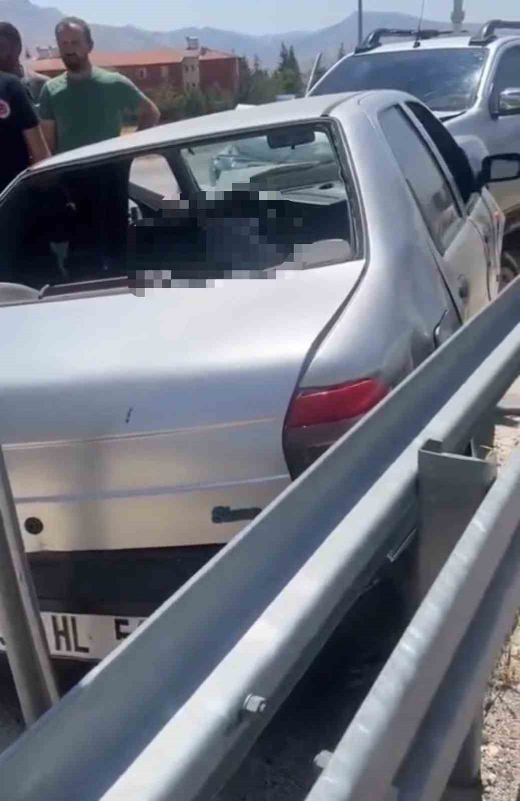 Kayseri’de otomobil ile kamyonet kafa kafaya çarpıştı: 1 ölü