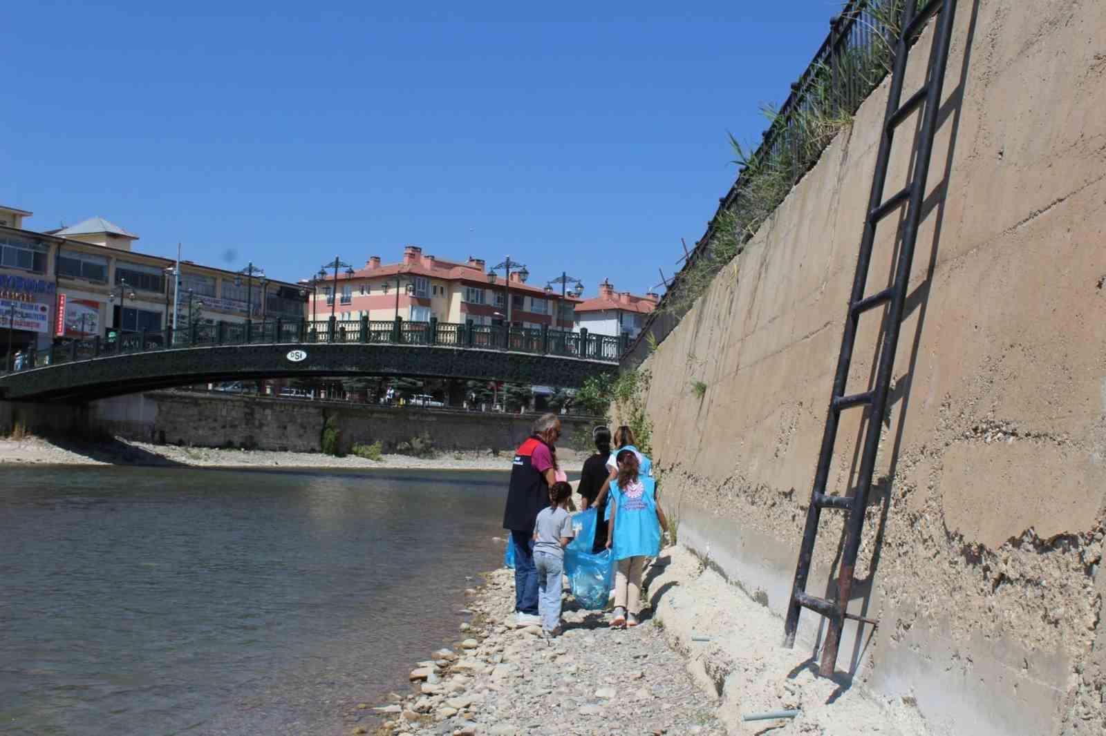 Bayburt’ta hayalet ağlara karşı farkındalık etkinliği düzenlendi