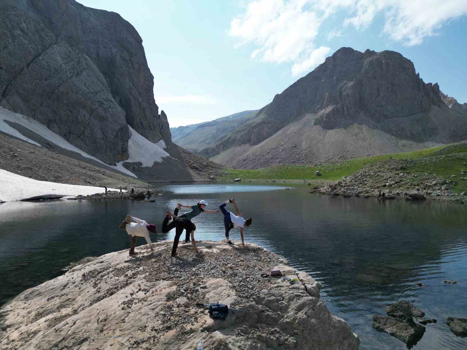 Sosyal medyada görüp akın ediyorlar! Erzincan’ın saklı yaylası