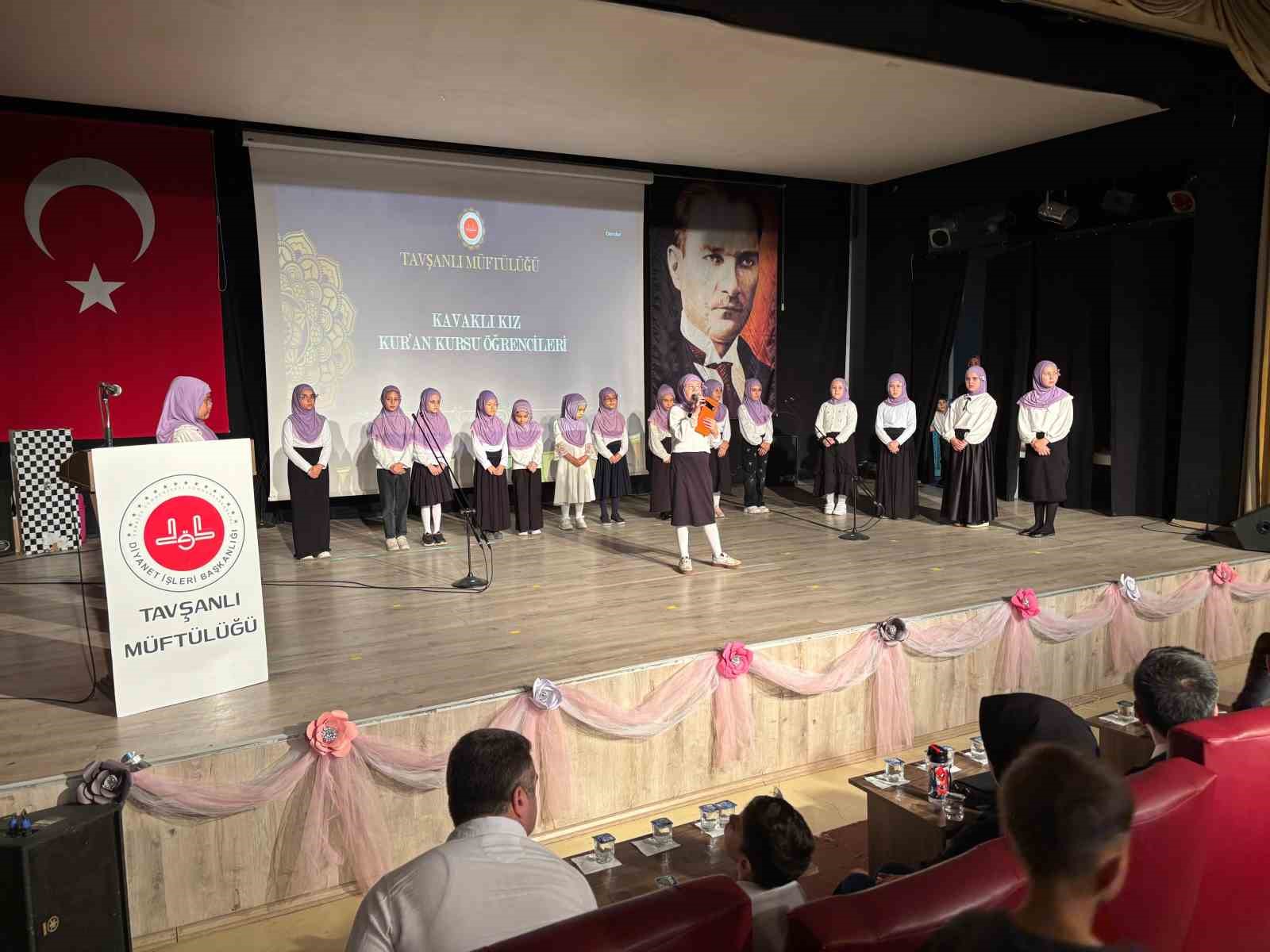 Tavşanlı’da Yaz Kur’an Kursu kapanış programı coşkuyla gerçekleşti