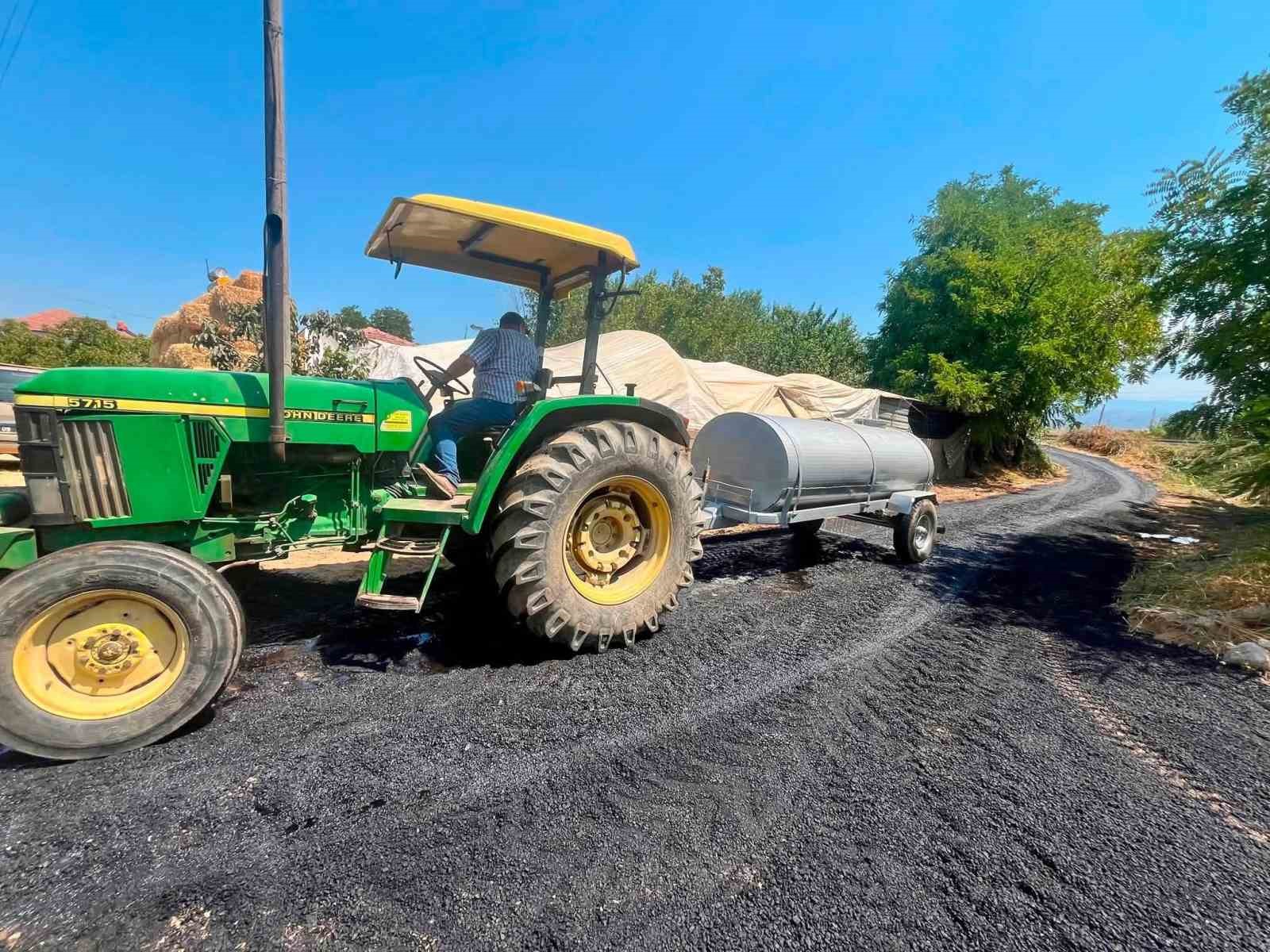 Sultanhisar’da yol bakım ve onarım çalışmaları sürüyor