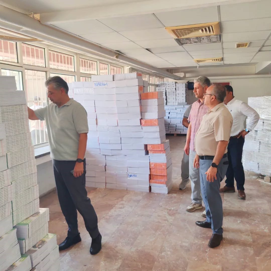 Nazilli’de ders kitabı dağıtımı öncesi hazırlıklar denetlendi