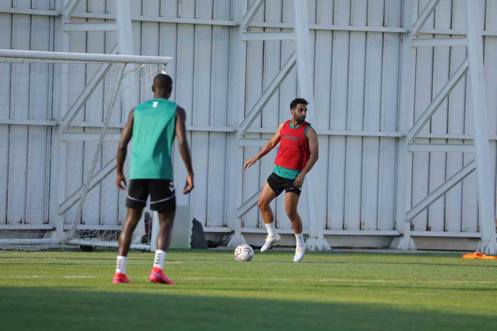 Konyaspor, Çaykur Rizespor maçı hazırlıklarını sürdürdü