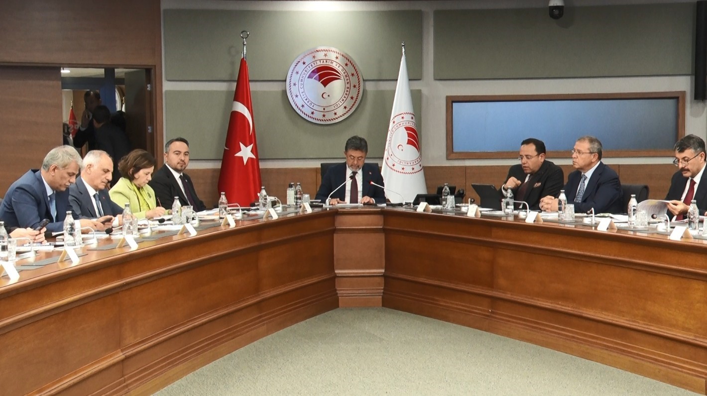 Bakan Yumaklı: "2030 yılına kadar bütün havzalarımızda su ayak izi çalışmalarını bitirmiş olacağız"