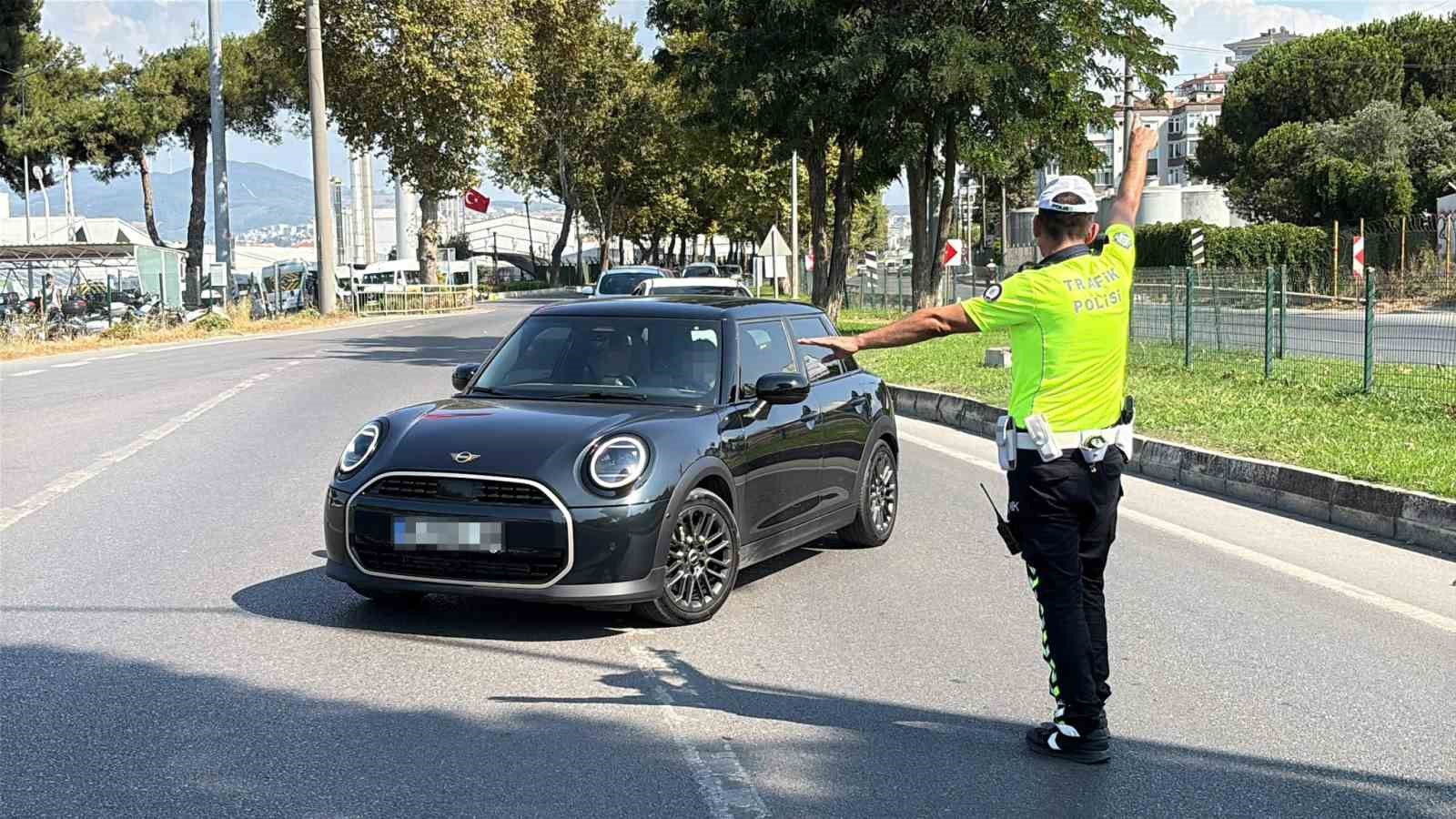 Bursa’da korsan taksi denetimi: 415 bin lirayı aşan ceza yazıldı