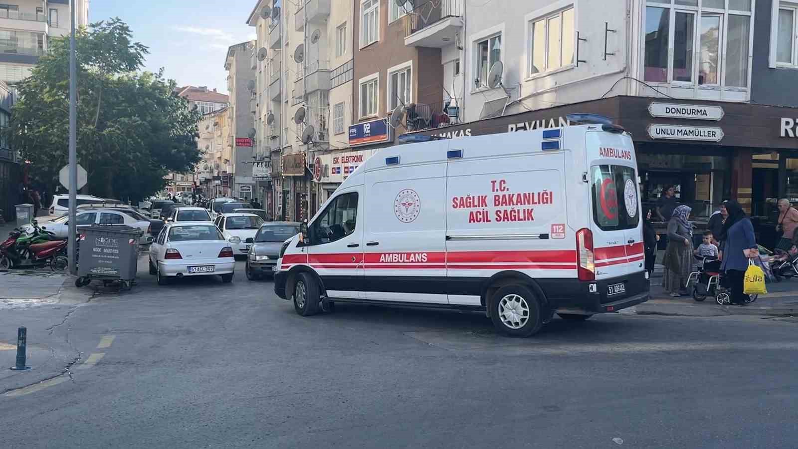 Niğde’de otomobil yaya geçidinde engelli vatandaşa çarptı